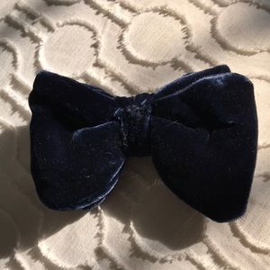 Boutaugh (bow tie) brand mens navy velvet bow tie
